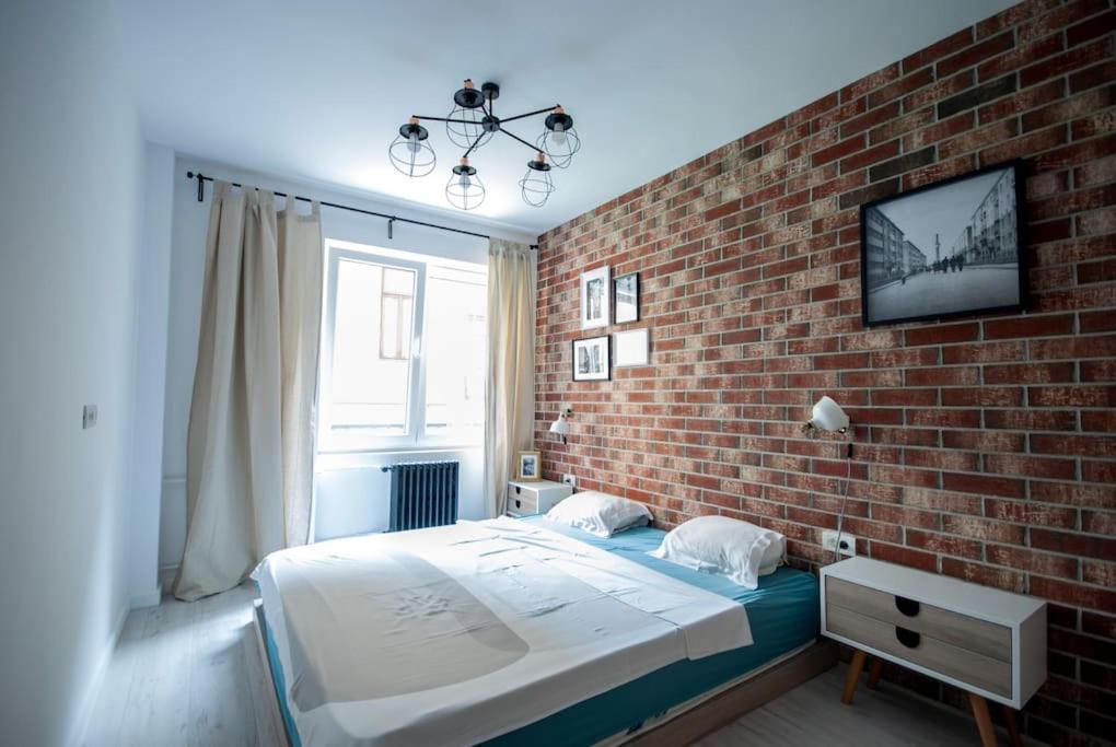 Retro Midtown Apartment ブカレスト エクステリア 写真