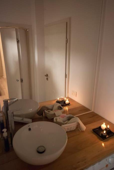 Retro Midtown Apartment ブカレスト エクステリア 写真